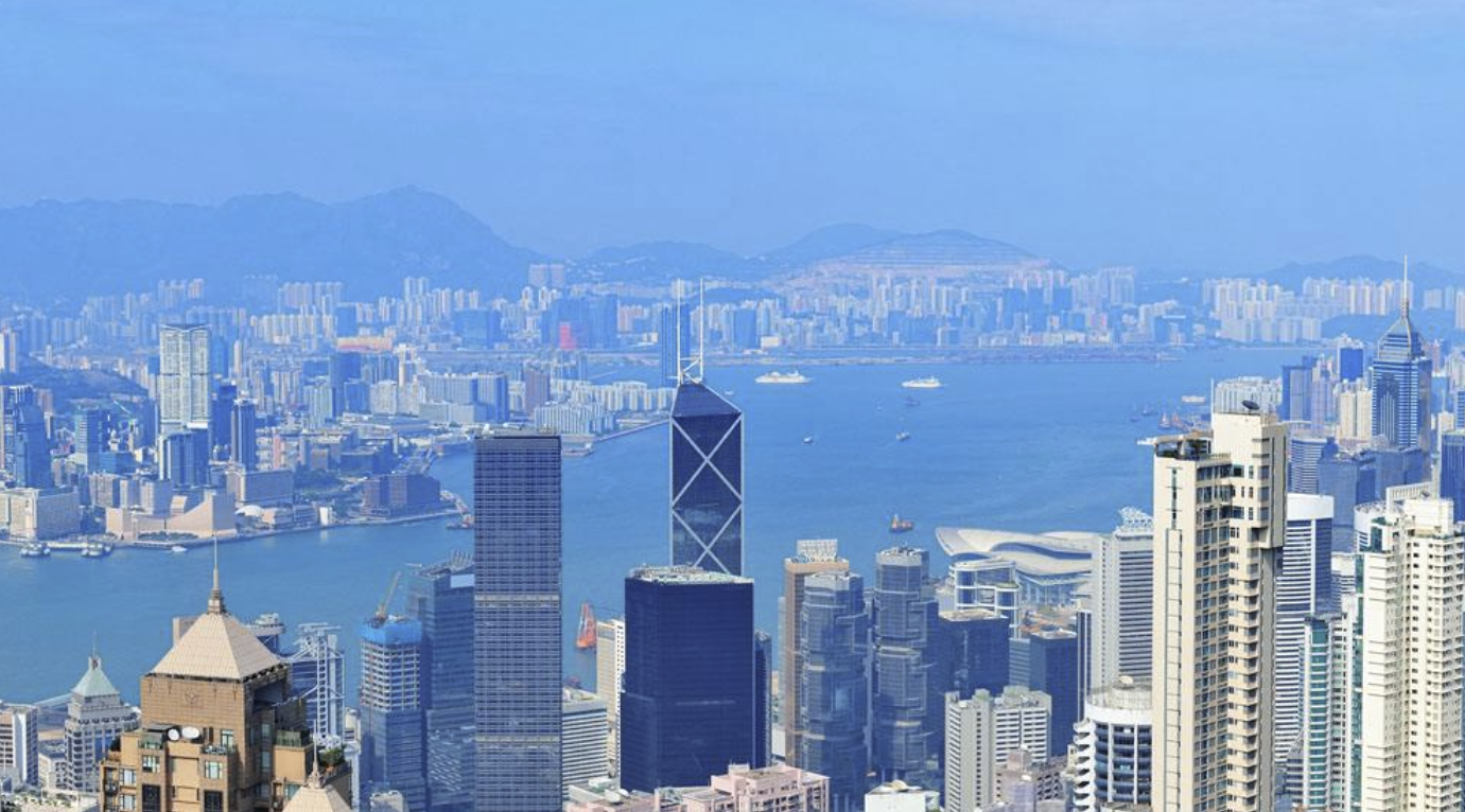 香港之声，尊敬听众，香港问候您！